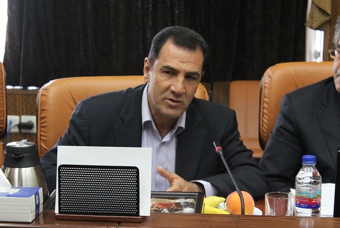 حضور محمد اسدی رئیس کانون کارگران بازنشسته استان قزوین در برنامه زنده رادیوئی ” گفتمان”